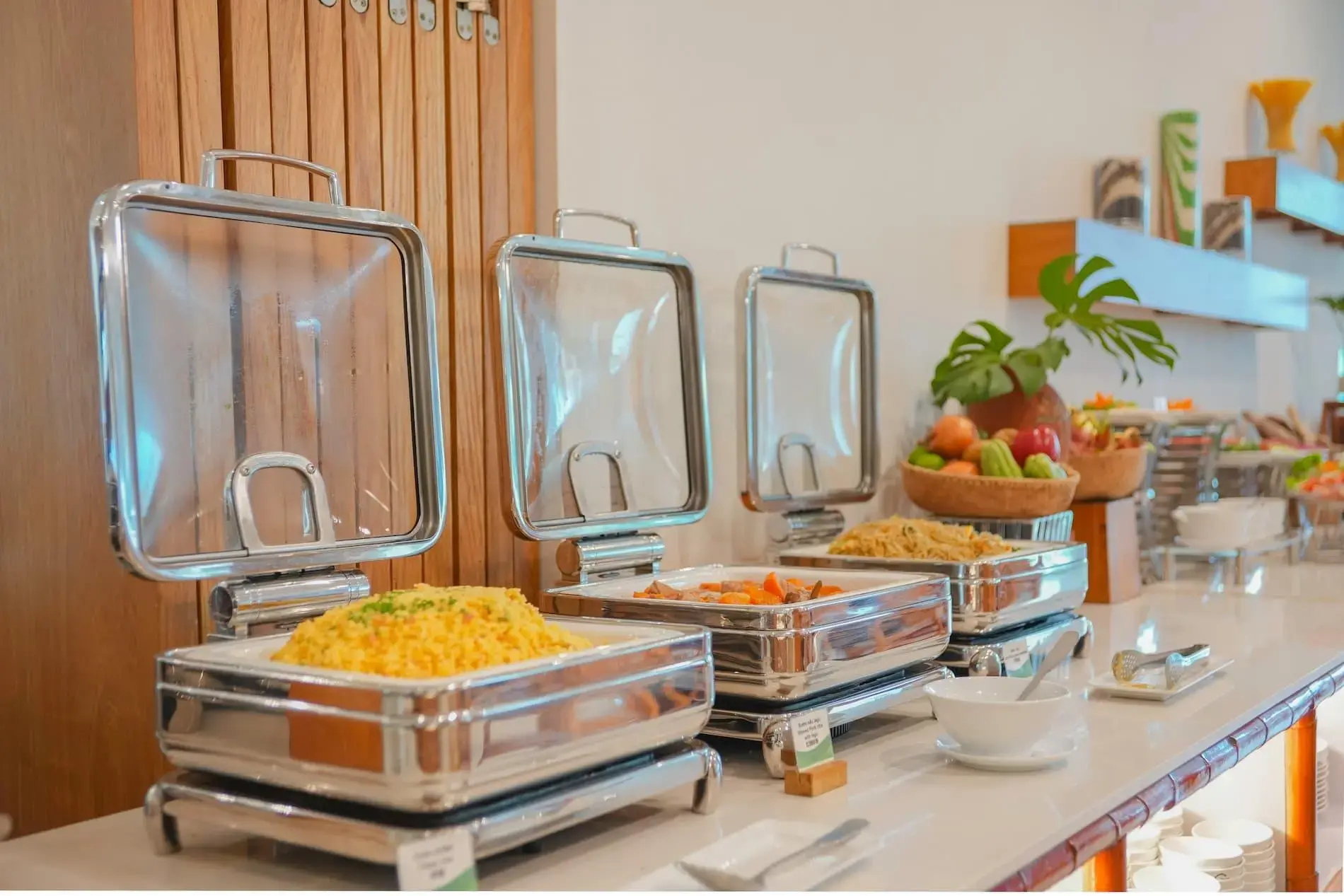 Bữa Ăn Hoàn Hảo Tại Nhà Hàng Khách Sạn I.Gallery