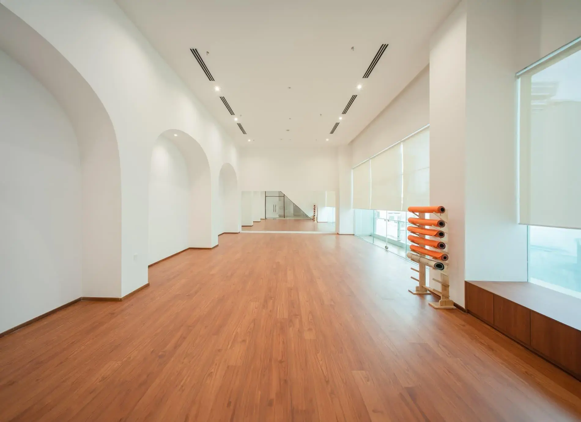 Tận Hưởng Sự Thư Giãn Tuyệt Đối Với Yoga Tại Khách Sạn I.Gallery